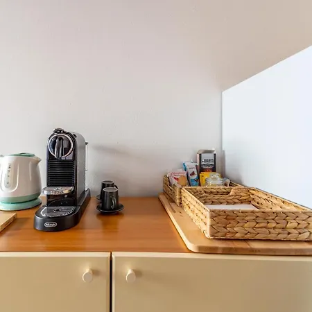 Apartment Parrot House - Casa In Centro A